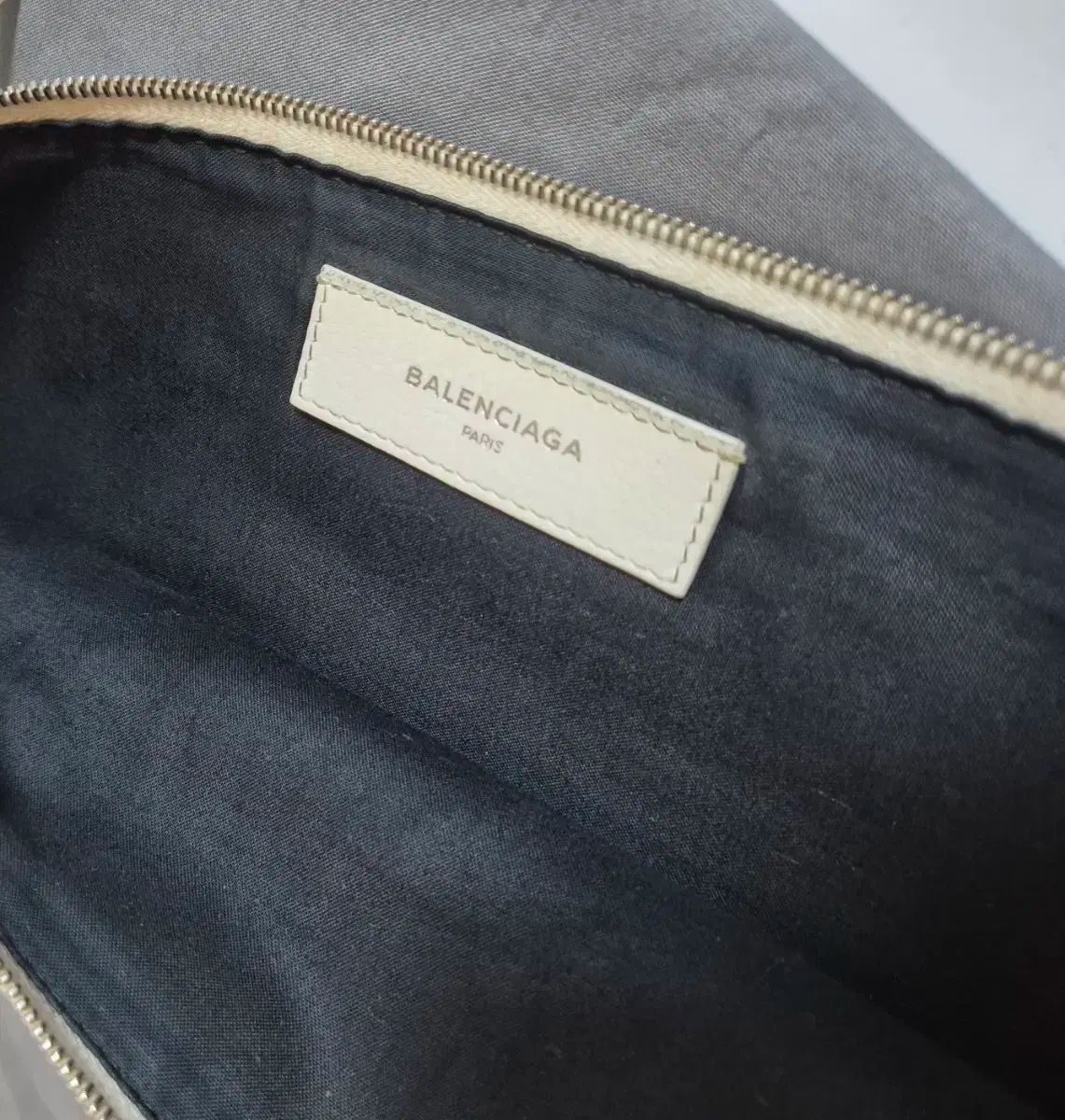 クラッチバッグ