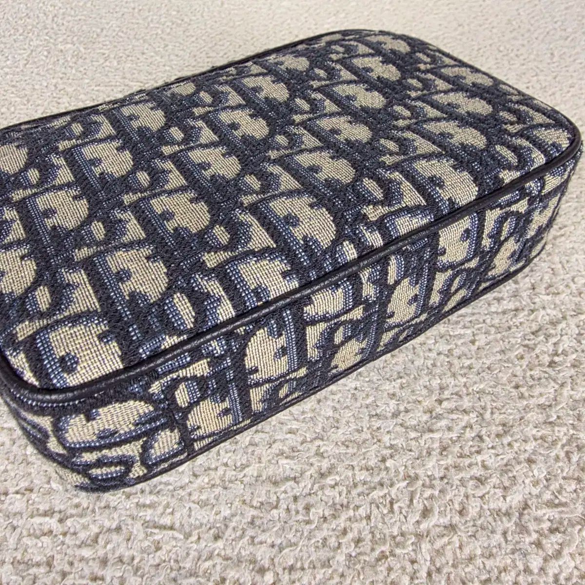 ディオール サファリ