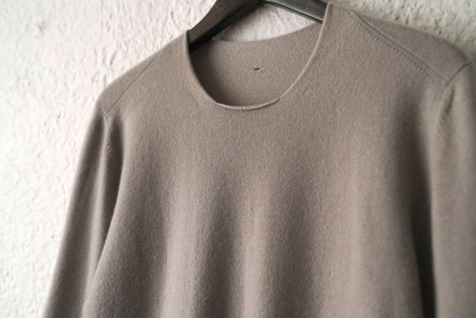 レーベルアンダーコンストラクション カシミヤクルーネックニットセーター クルーネックカシミヤニットセーター / LABEL UNDER