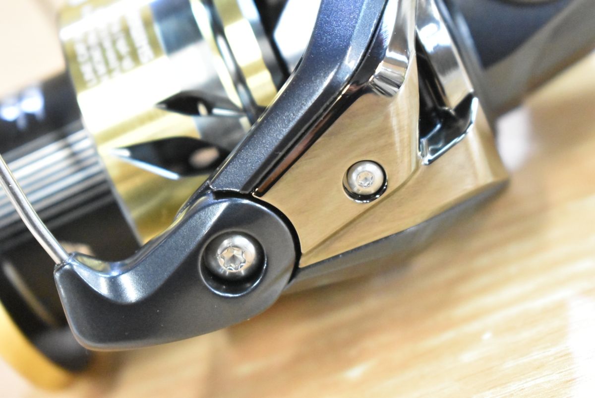 シマノ 25 アルテグラ 4000 SHIMANO ULTEGRA スピニングリール オフショア ライトジギング ブリ サワラ マダイ 等