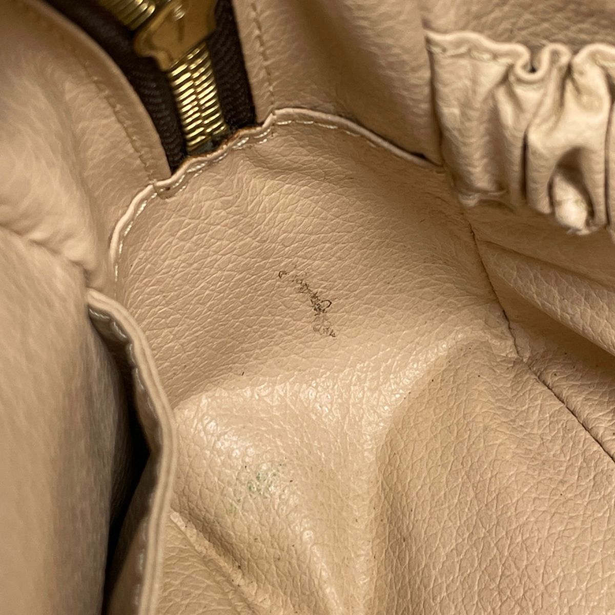 コスメ セカンドバッグ