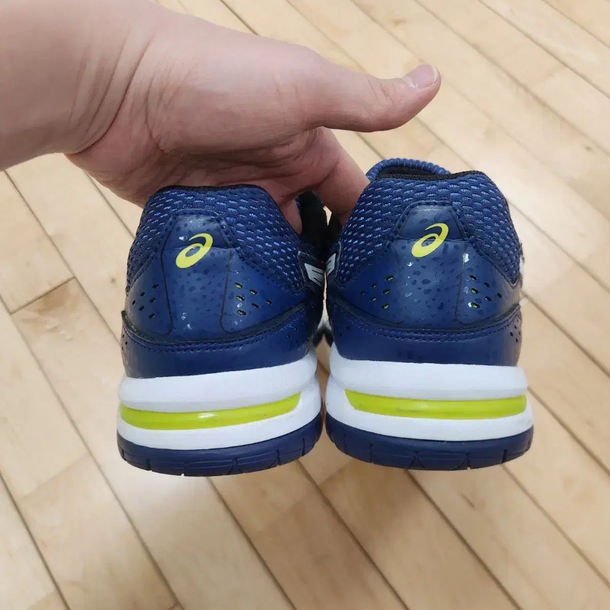 asics アシックス