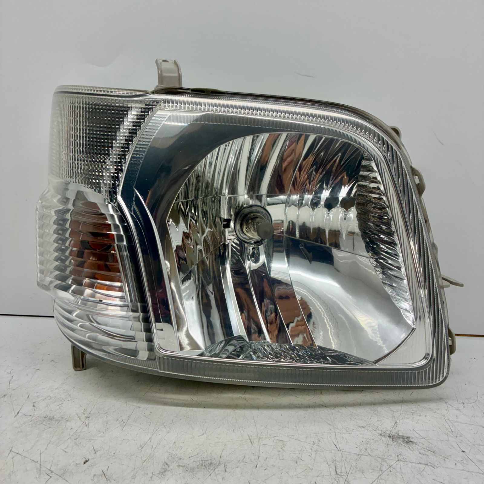 コーティング済 S320V S321V S330V S331V ハイゼット ヘッドライト ランプ レンズ 右側 運転席側 R レベ付 koito 100-51771 P71543