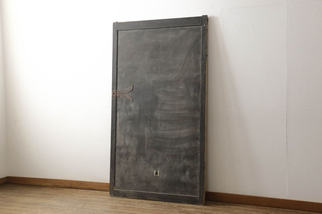 展示品】英国 アンティーク調 チェスト 3段6杯 レリーフ 彫刻 ※i4