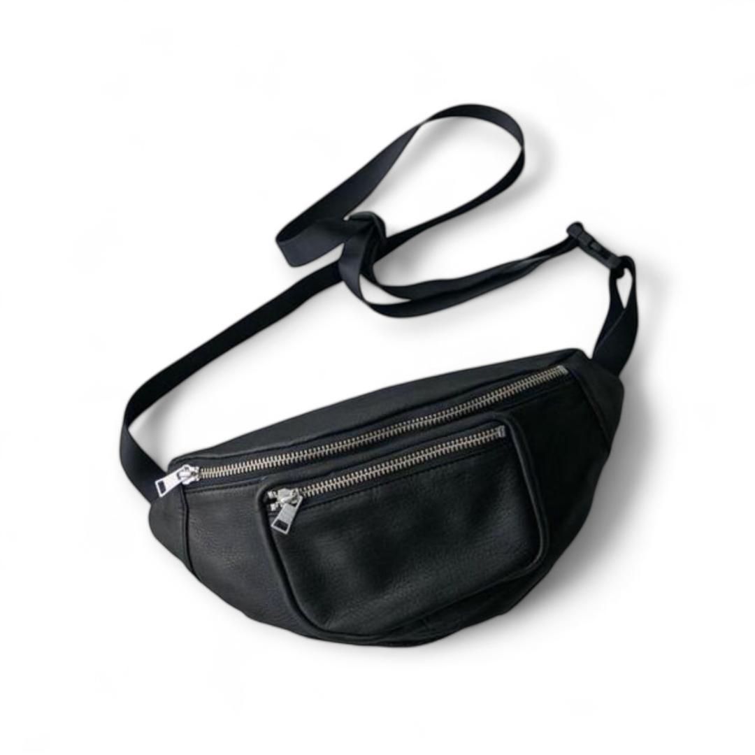 美品★ PUBLIC TOKYO レザーウエストバッグ　ショルダーバッグ 美品 PUBLIC TOKYO レザーウエストバッグ ショルダーバッグ