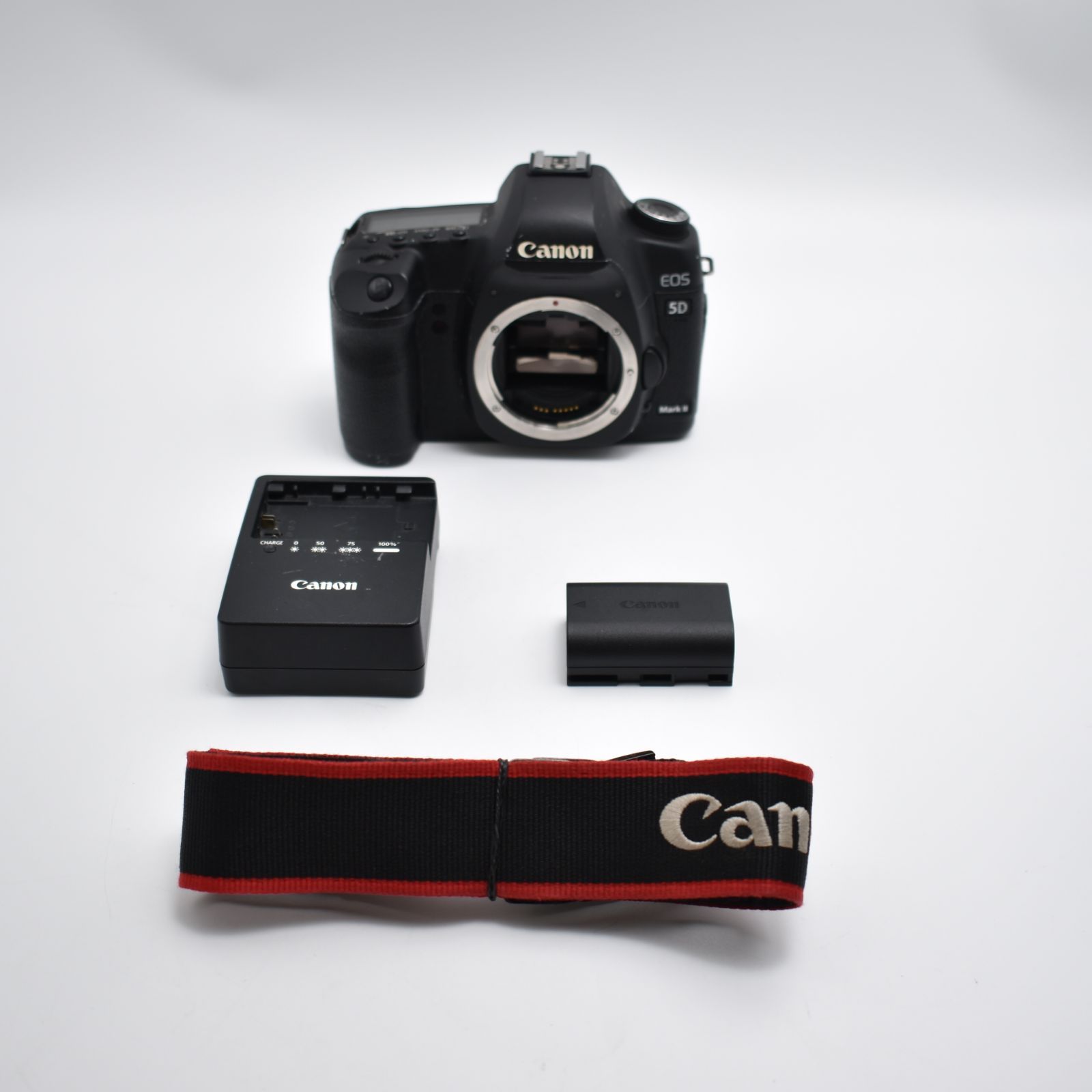 B#7664 Canon デジタル一眼レフカメラ EOS 5D MarkII ボディ B#7664 Canon デジタル一眼レフカメラ EOS 5D MarkII ボディ