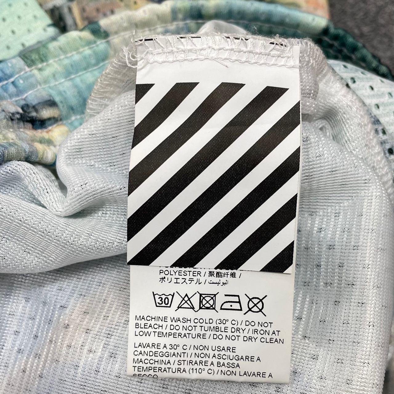 OFF-WHITE ショーツ 正規 XLショートパンツ