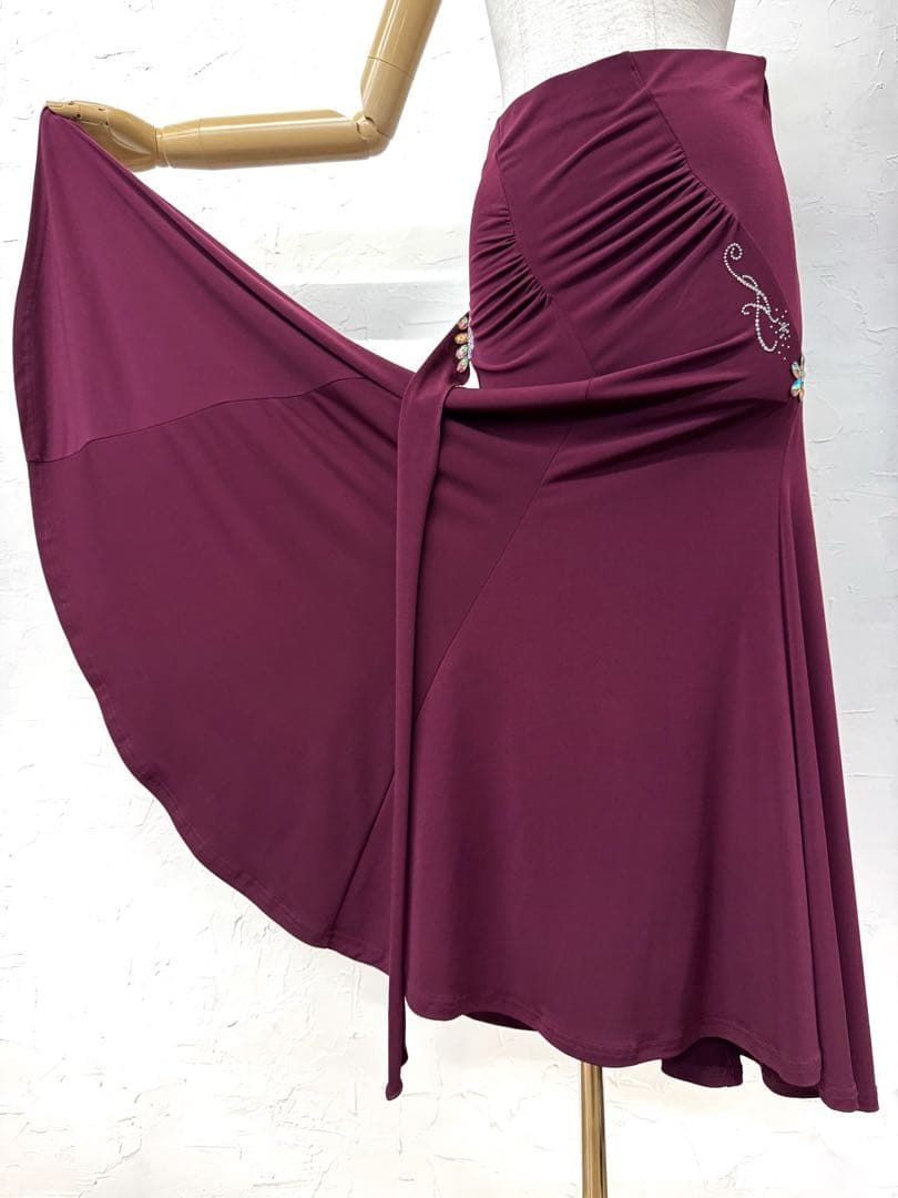 上品 ラインストーン 美しいワインレッドカラー社交ダンススカートｍ102