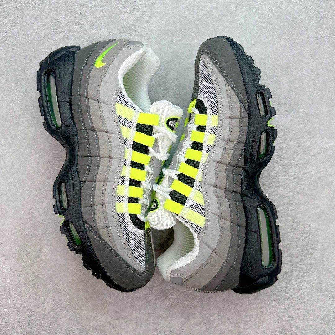 ナイキ Nike Air Max 95 OG Neon エアマックス95 OG ネオン 2020 NIKE AIR MAX 95 OG イエローグラデ  - メルカリ