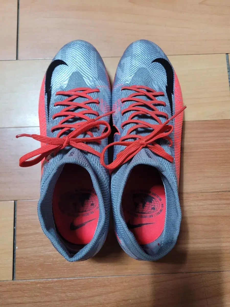 NIKE マーキュリアルスーパーフライ8 NIKE マーキュリアルスーパー