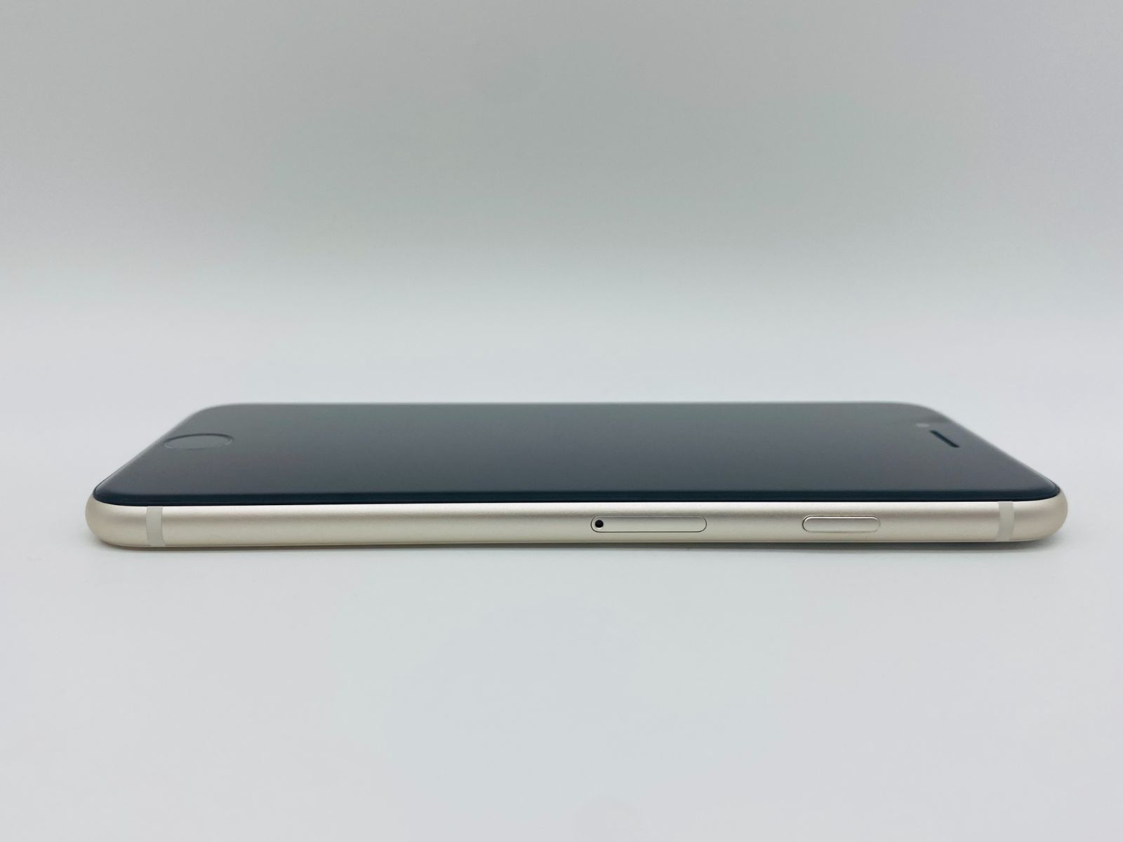☆極美品☆iPhone SE 第3世代 256GB スターライト/シムフリー