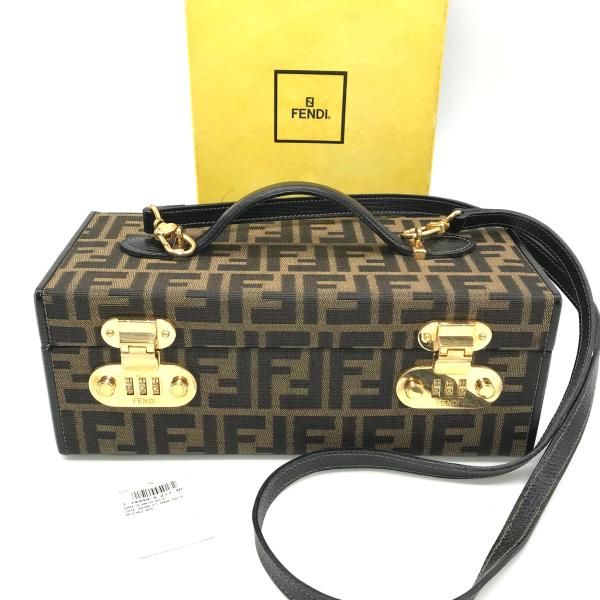 Fendi ズッカ　ハンドバッグ FENDI フェンディ ズッカ トランク バニティ 2WAY ハンド バッグ 茶色