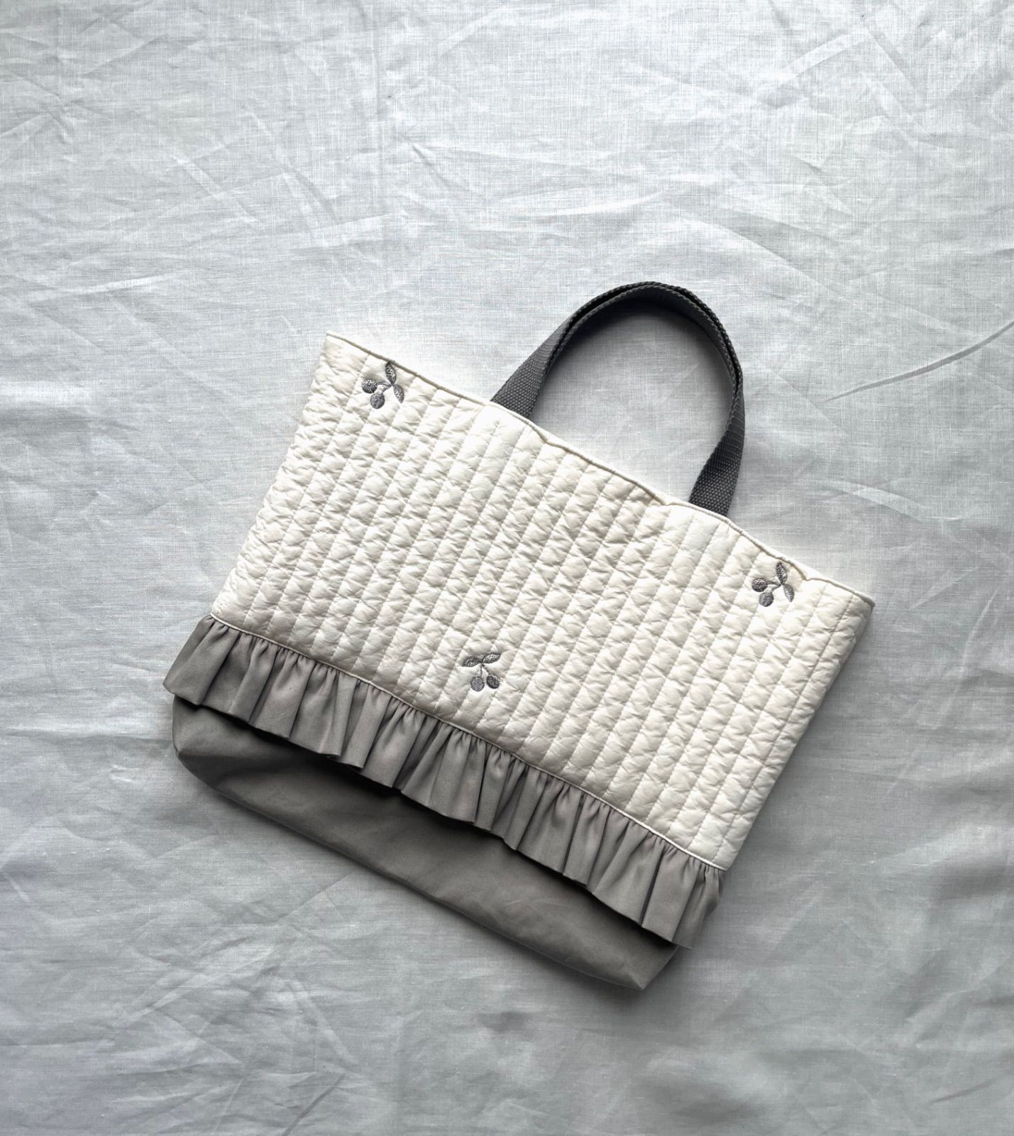 ヌビ イブル生地レッスンバッグ さくらんぼフリル 入園入園準備 3点セット シューズバッグ 体操服袋 くすみ