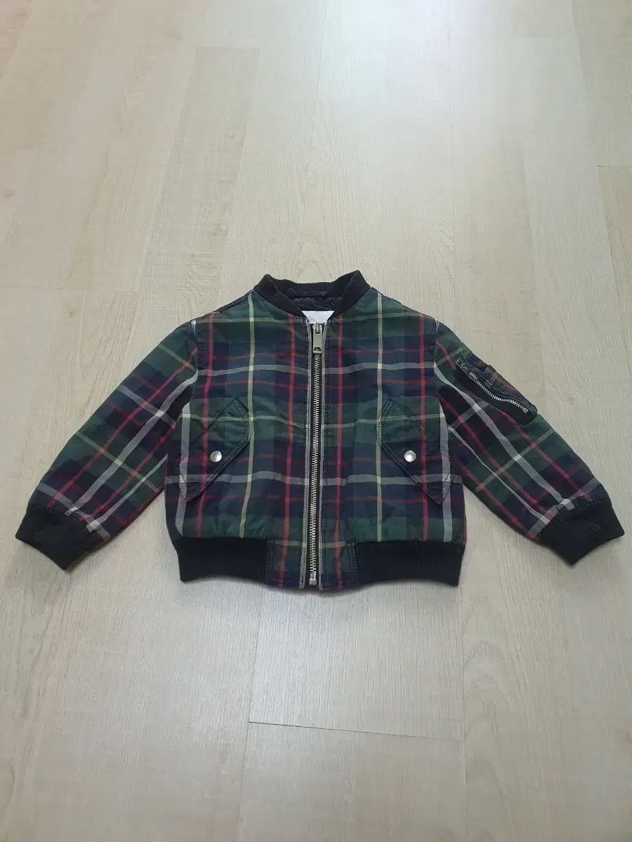 2Y Burberry Kids(バーバリーキッズ) キルト ブルゾン