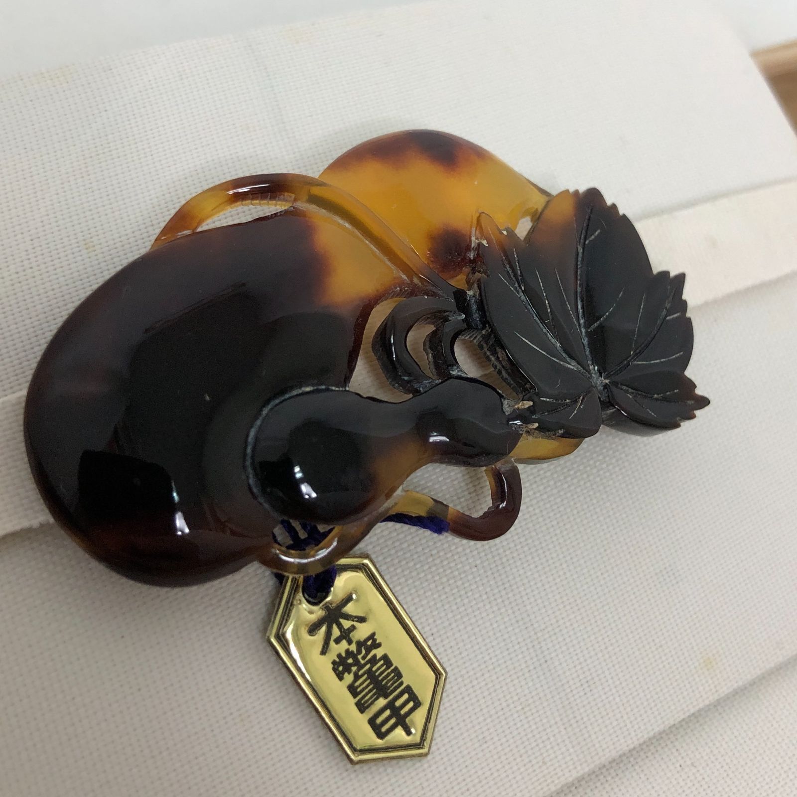 本鼈甲　帯留　ブローチ　54g  東さ6-0515ア⑯ 本鼈甲 帯留め 銭亀 べっこう SGAW10-7976 - メルカリ