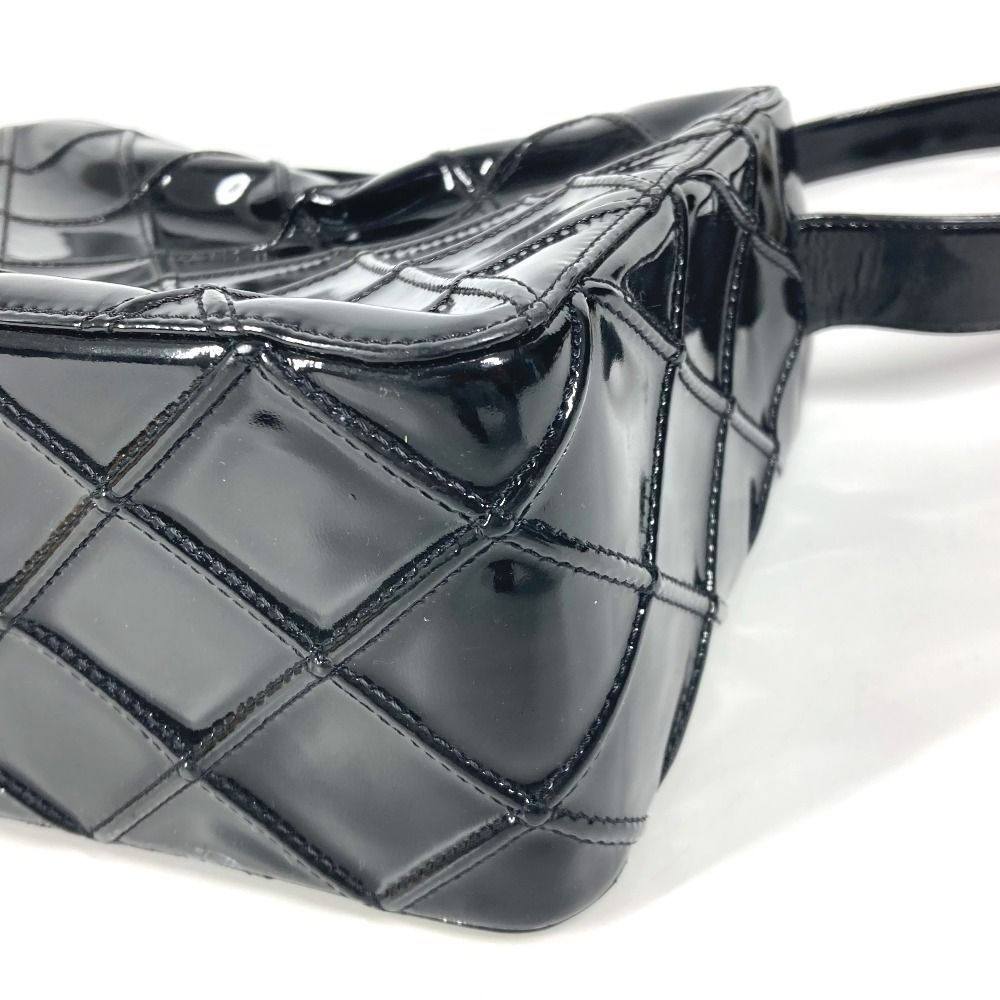 CHANEL シャネル ショルダーバッグ キルティング マトラッセ パテント