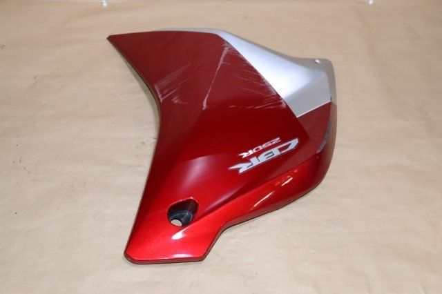 ホンダ CBR250R MC41 サイドカウル右 H344-26 - メルカリ