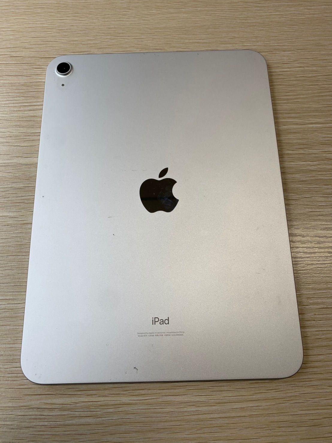 ほぼ未使用 動作確認済み Apple iPad 第10世代 Wi-Fiモデル 64gb A2696