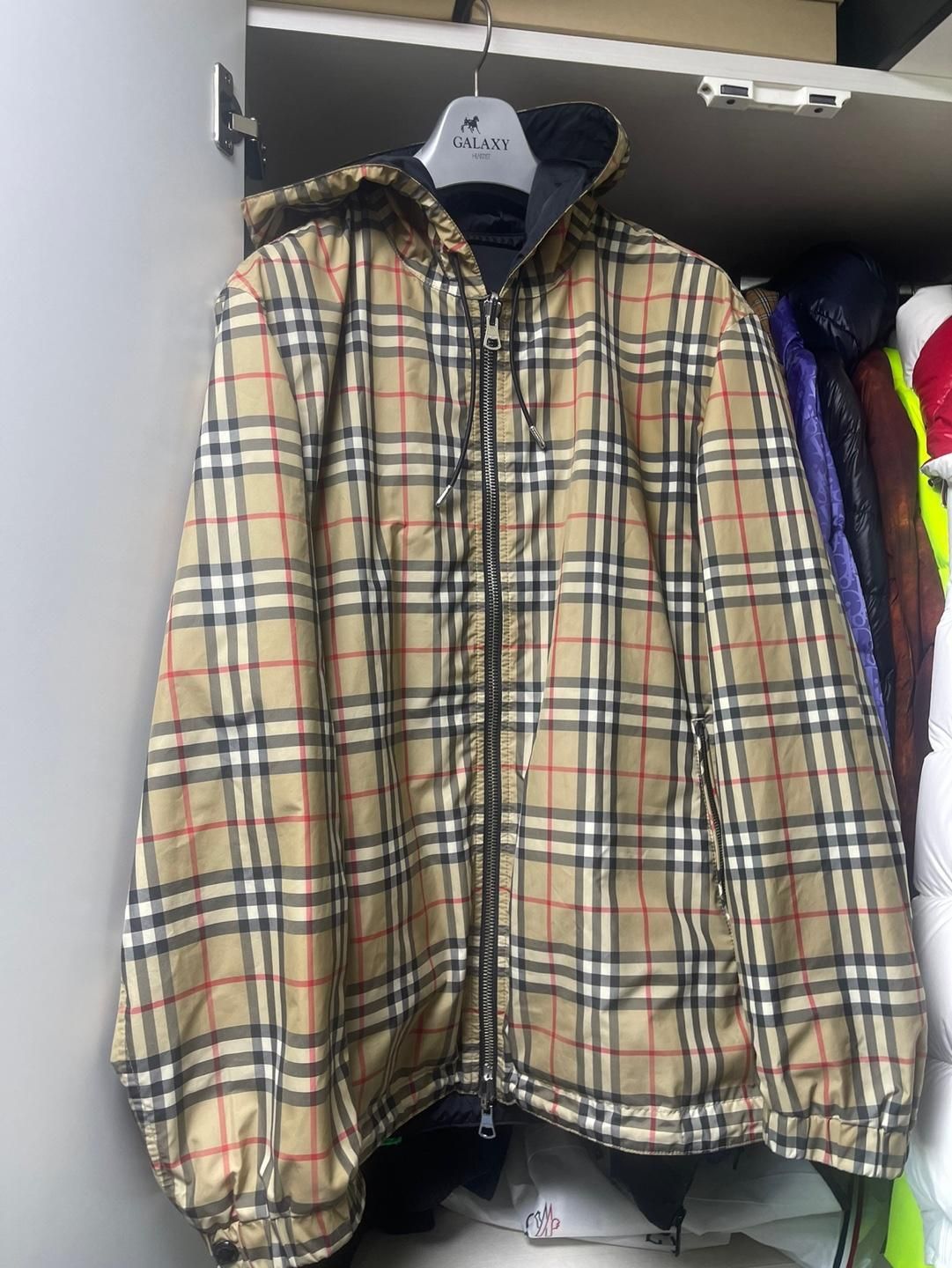 【雷市場（ポンジャン）商品韓国直送】L BURBERRY(バーバリー ) 22 F ／ W ー リバーシブル ウインドブレーカー