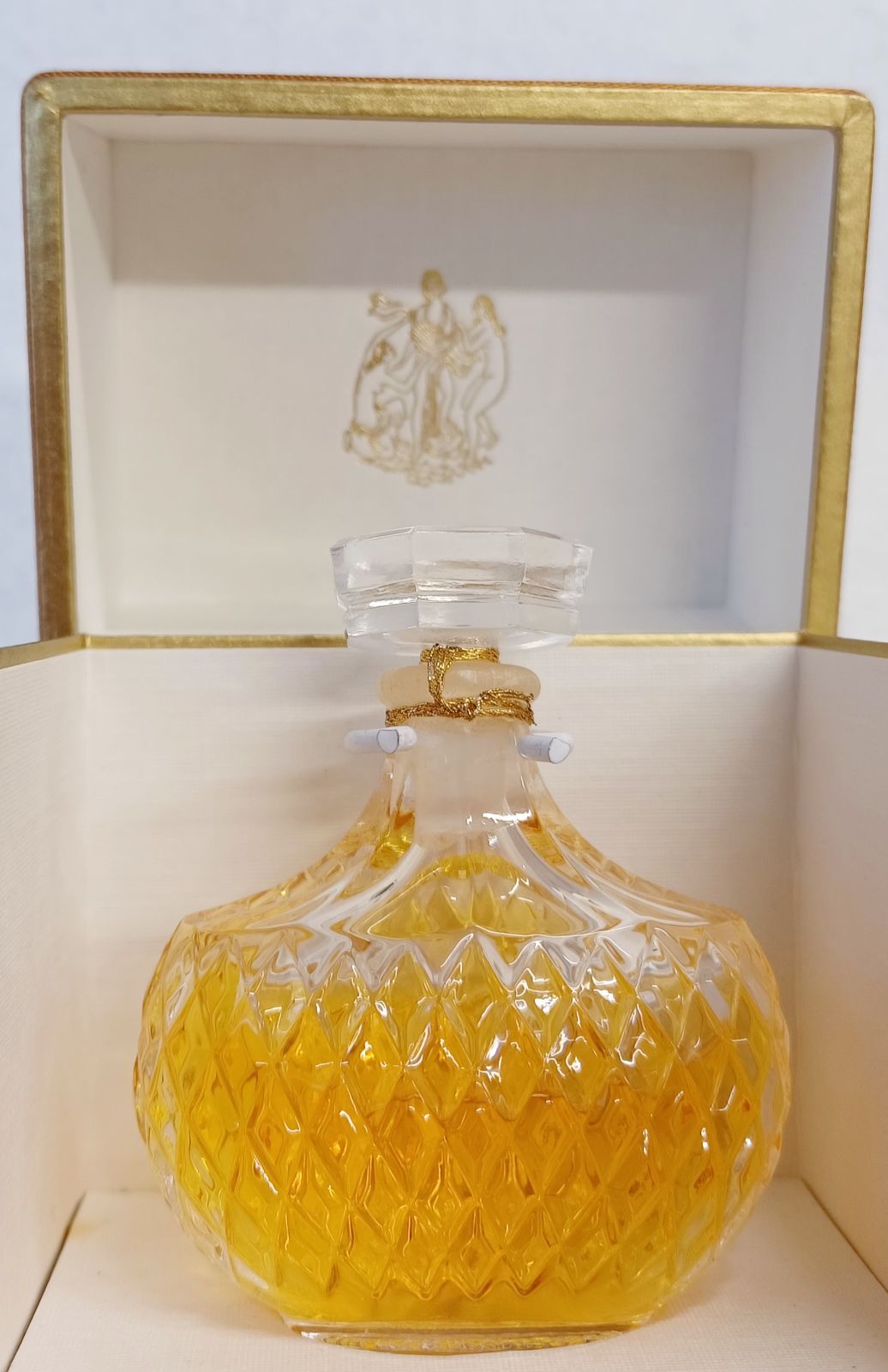 希少レア　ニナリッチ カプリッチ パルファム　ラリックボトル 希少品】ニナリッチ カプリッチ パルファム ラリックボトル - メルカリ