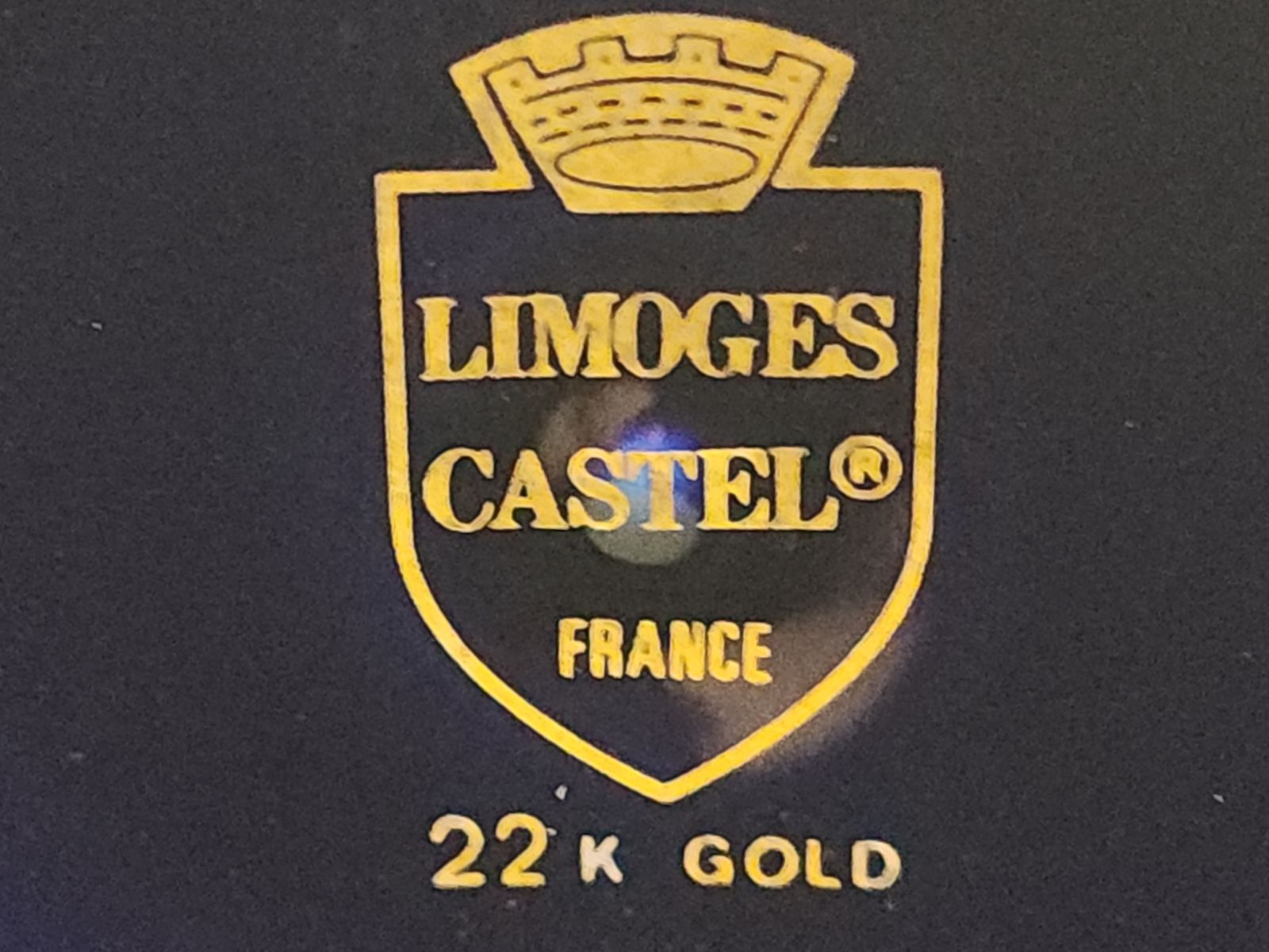 【値下げ　未使用】LIMOGESリモージュキャッスル　フランス22金　花瓶　箱付 値下げ 未使用】LIMOGESリモージュキャッスル フランス22金 花瓶