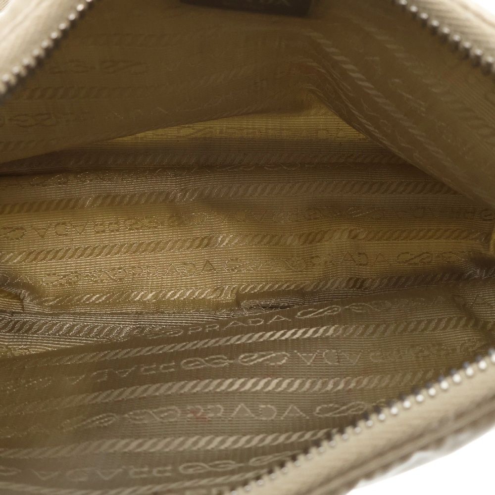 PRADA (プラダ) Re-Edition 2005 ショルダーバッグ ベージュ シルバー  