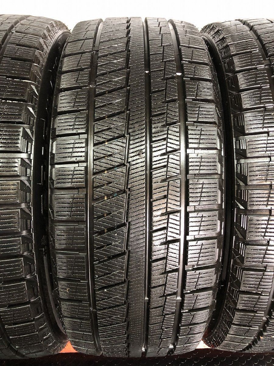 最大75％割引！ 走行短め GRIPMAX GRIP ICE X 215 50R18 18インチ スタッドレス 4本 22年製 ホワイトレター ヤリスクロス等 STL007