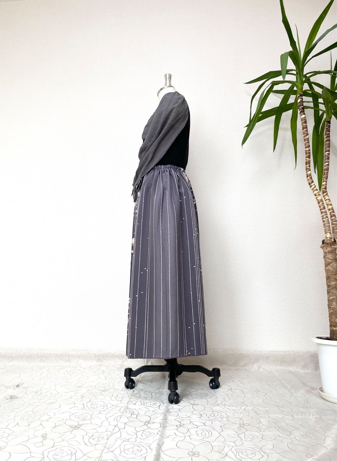 着物スカートフリーサイズ着物リメイクウエストゴムロングスカートフリーサイズ みハンドメイドNO.5710