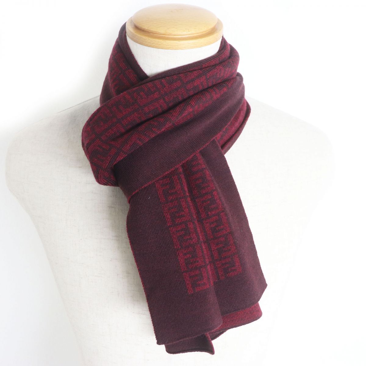 タグ付き新品未使用✨FENDI マフラー ワインレッド ユニセックス タグ付き新品未使用✨FENDI マフラー ワインレッド ユニセックス