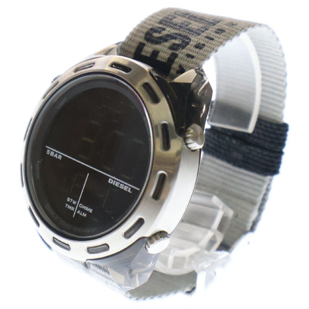 未使用品 DIESEL ディーゼル メンズ腕時計 Clasher クラッシャー 未使用品 DIESEL ディーゼル メンズ腕時計 Clasher クラッシャー