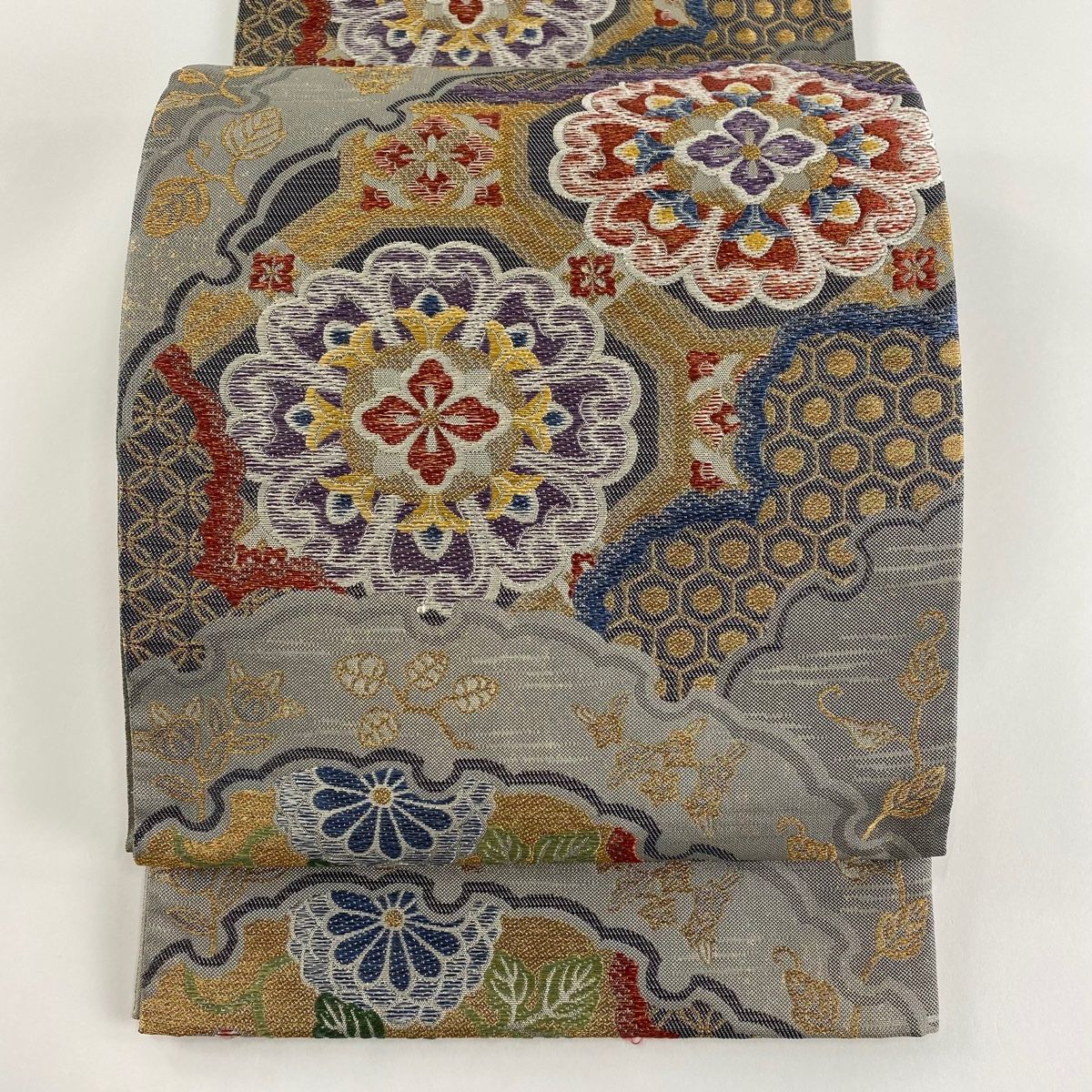 袋帯 美品 名品 華文 有職文様 金糸 刺繍 灰色 六通 正絹 中古 袋帯 美