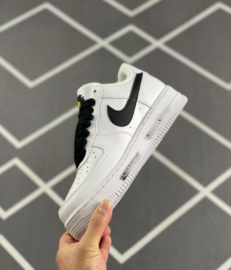 ナイキ スニーカー Nike Air Force1 LOW'07 AQ3692-001 男女兼用 並行輸入品