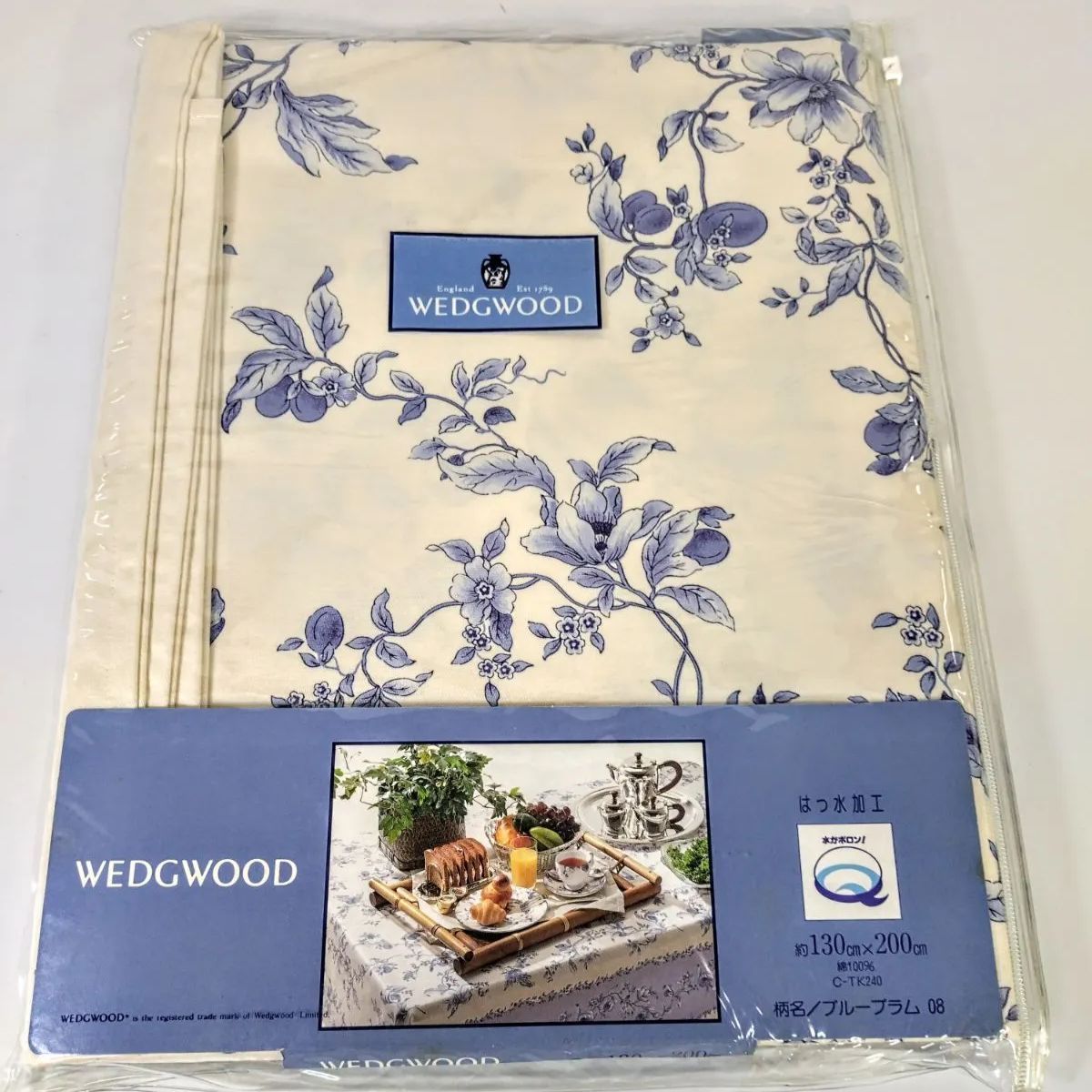 ☆ウェッジウッド　テーブルクロス　ブループラム　未使用品 B ウェッジ ウッド WEDG WOOD テーブルクロス 柄名/ブルー