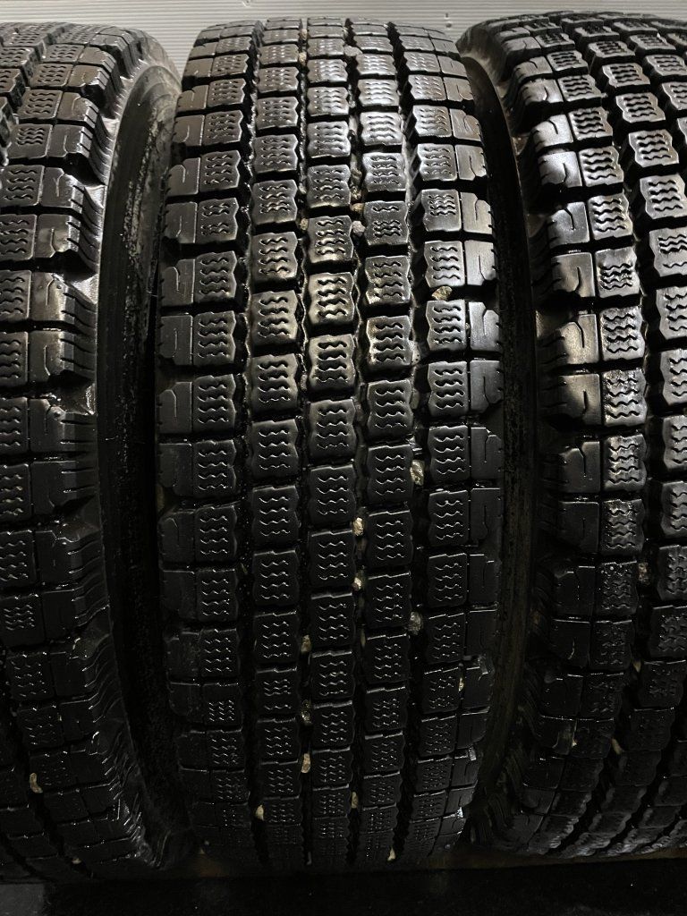 超特価在庫 ヤフオク! - 245/80R17.5 133/131J W910 バリ... www.sallda.sk