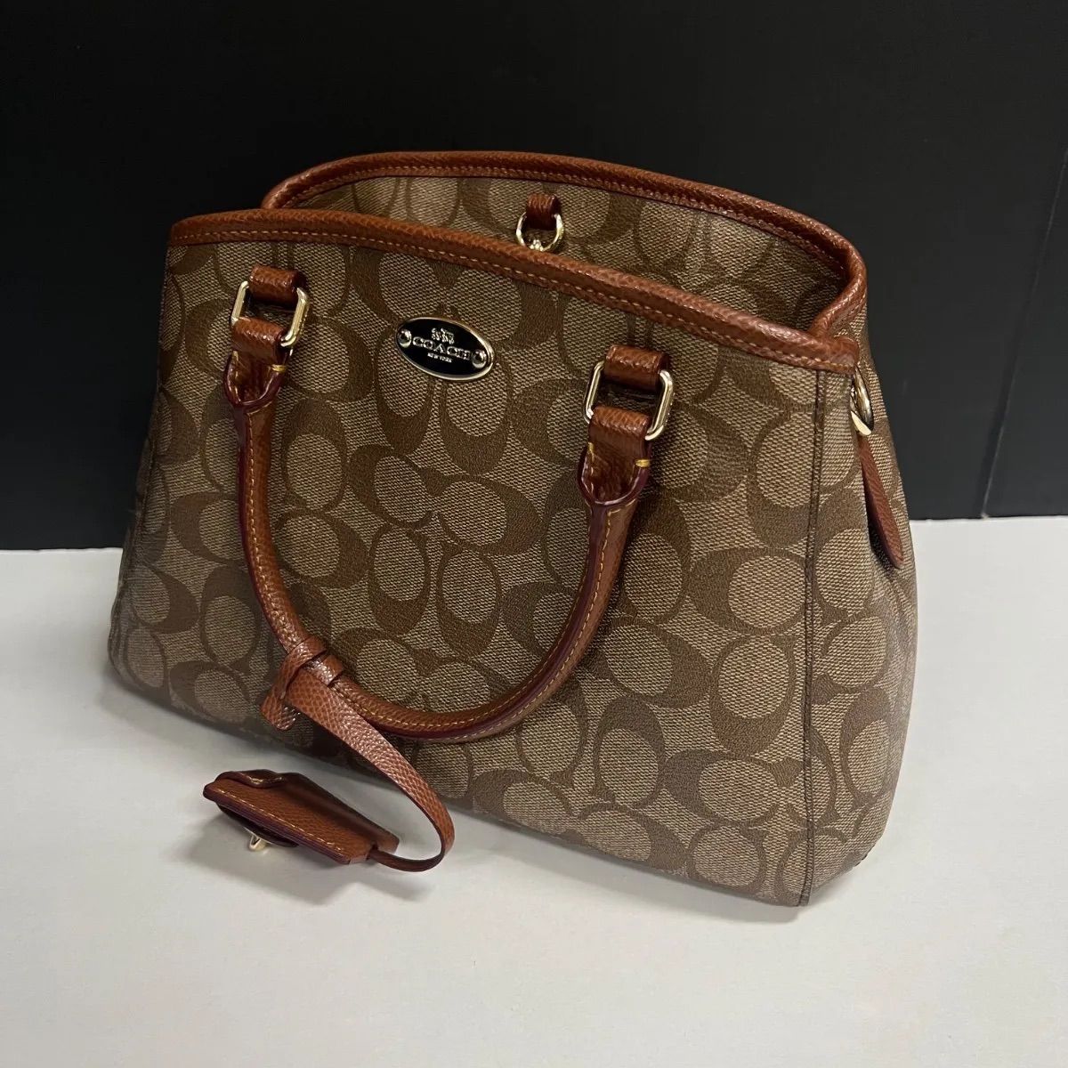 84.COACH 2Way シグネチャー ハンドバッグ 併売品
