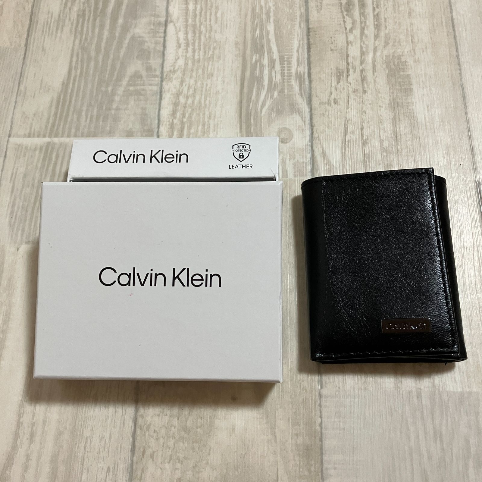 カルバンクライン Calvin Klein 三つ折り財布 黒【アメリカ購入新品