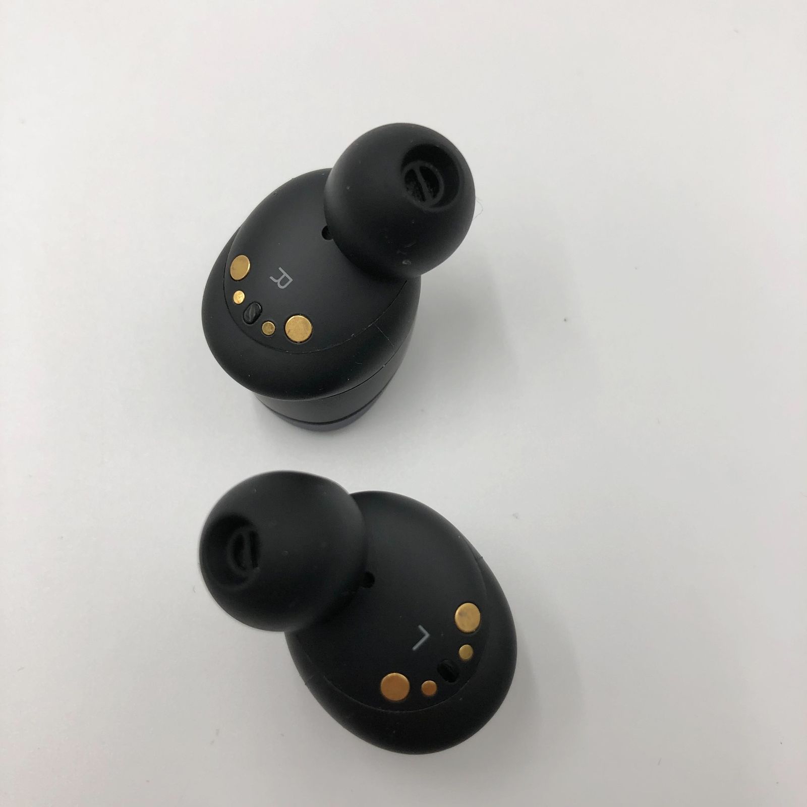 完全ワイヤレスイヤフォン