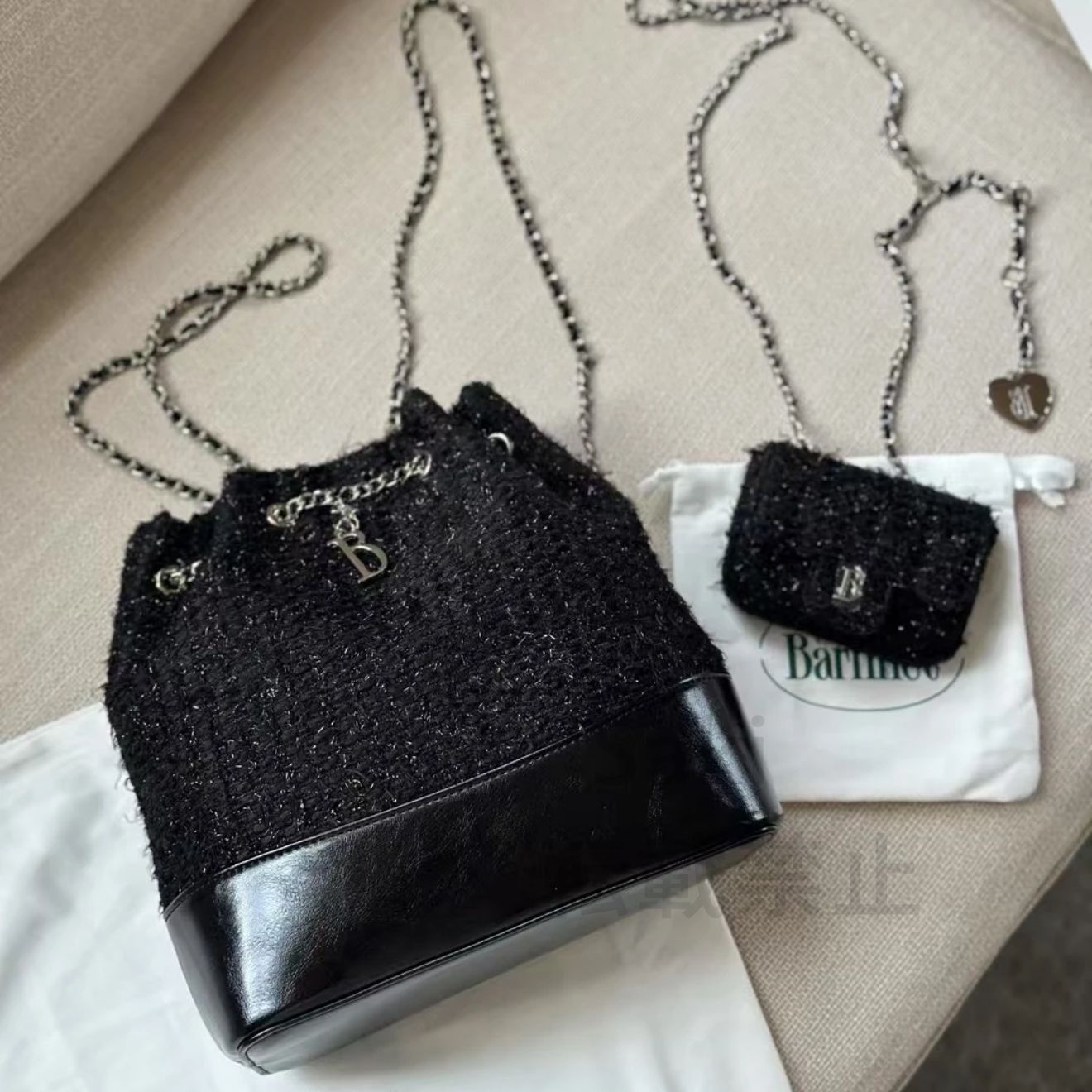 韓国大人気】The Barnnet ツイード ドローストリング チェーンリュック