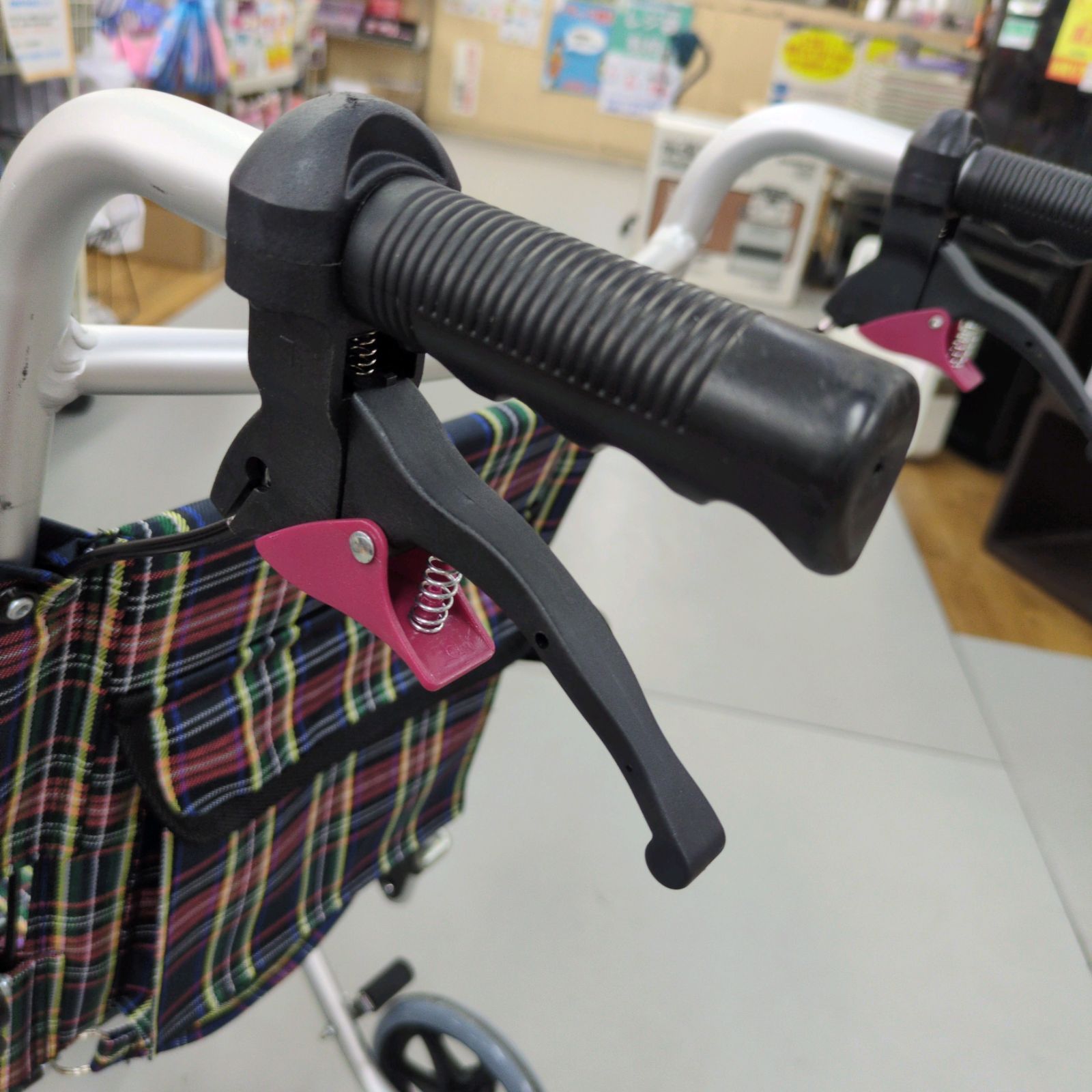 多少の小キズ有り KADOKURA