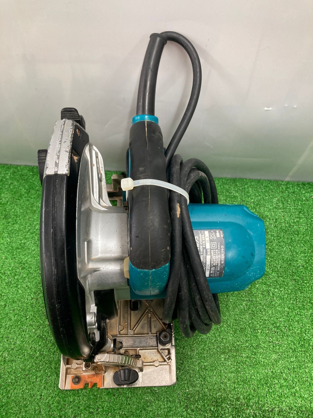 【中古品】【0922】★makita(マキタ) 190㎜電子マルノコ 5838CBA　ITOS6P0QWUK2