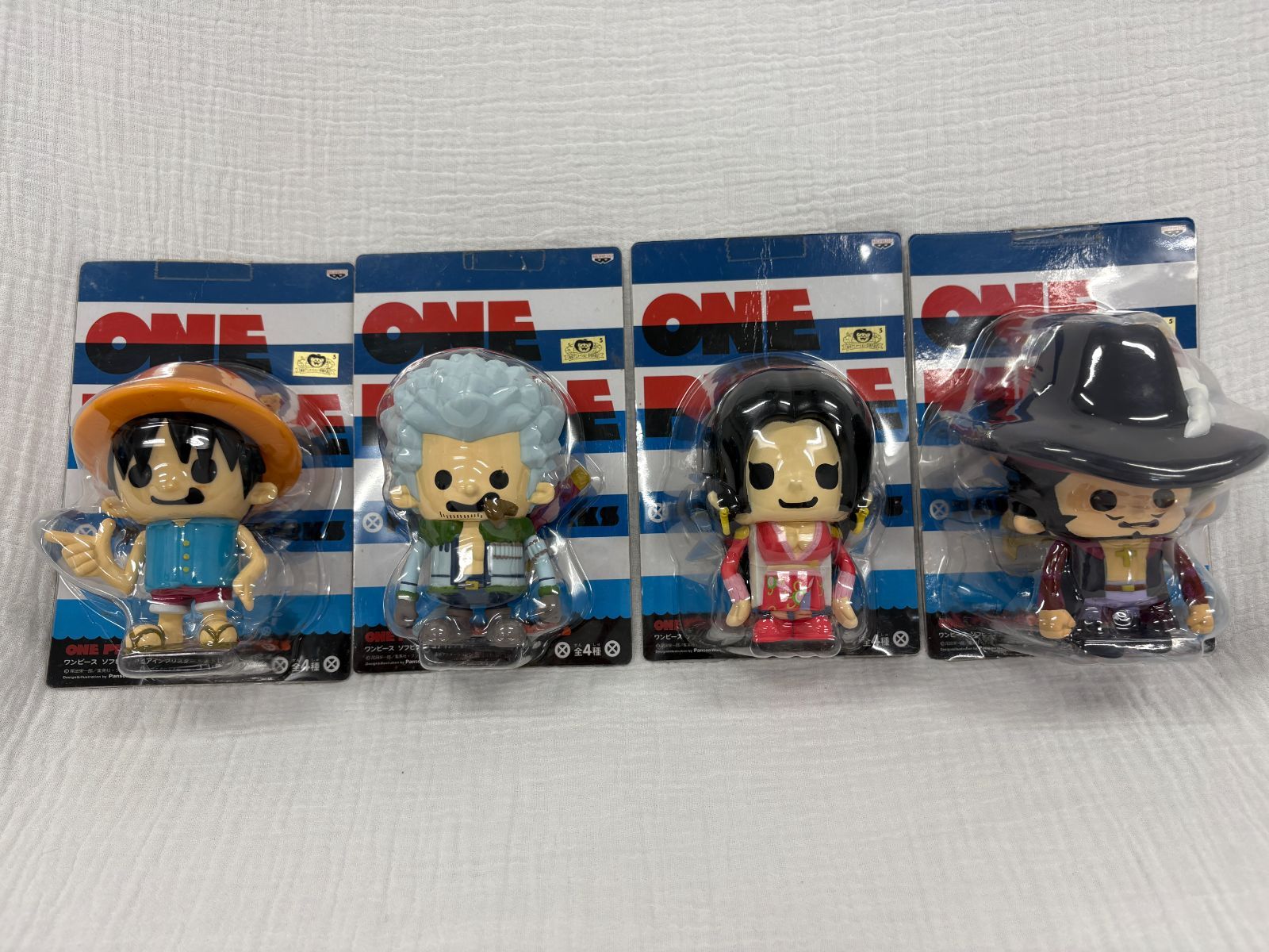 ONE PIECE フィギュア　ソフビ　セット 未開封品・コンプリート】ONE PIECE ワンピース ソフビ