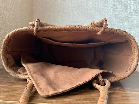 山葡萄籠バッグ　手作り　山葡萄かごバッグ　網代編み細ひご　内布あり　チャーム付き 山葡萄籠バッグ 手作り 山葡萄かごバッグ 細ひご 内布あり