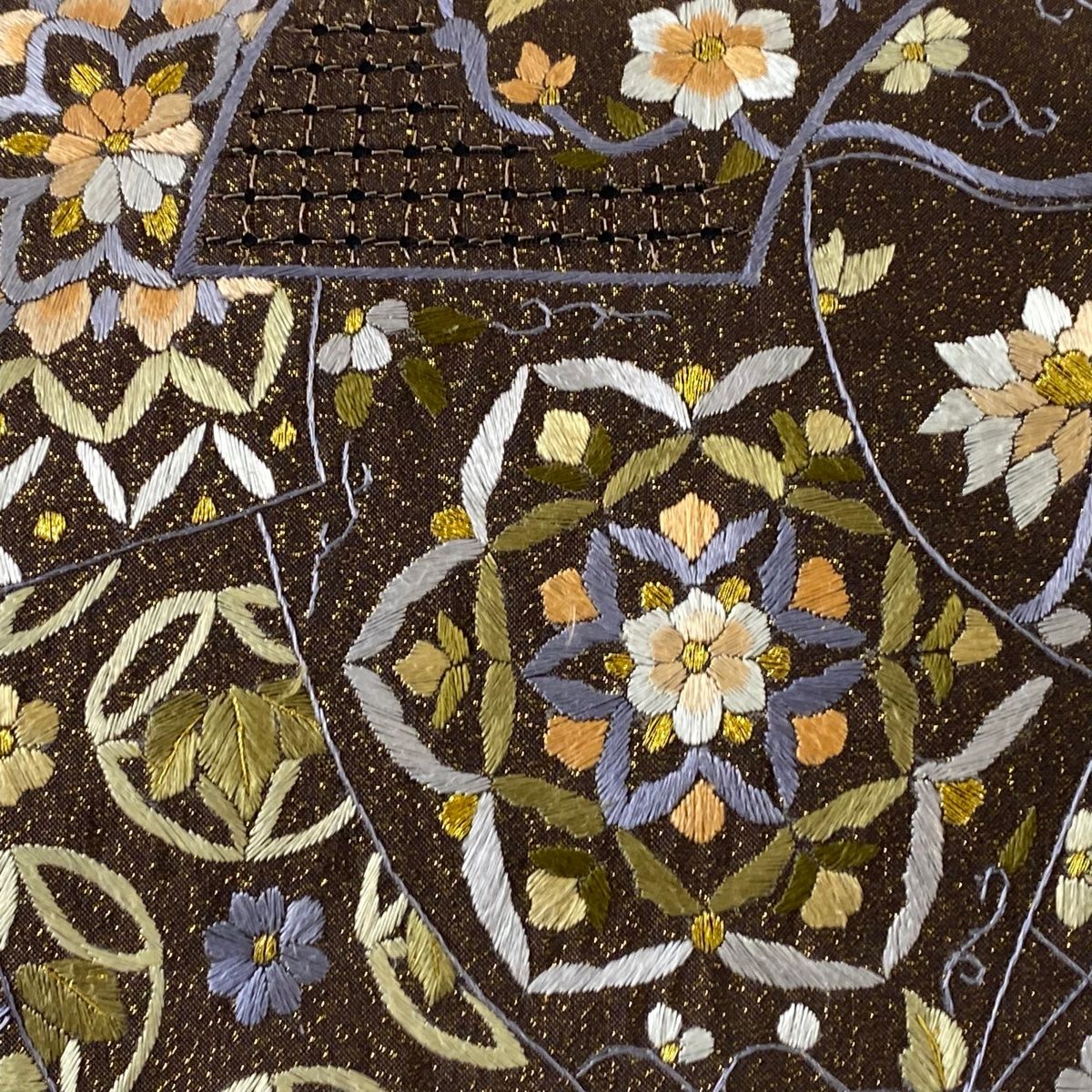袋帯 逸品 華文 向かい鳥 刺繍 箔 焦茶色 六通 正絹 【中古