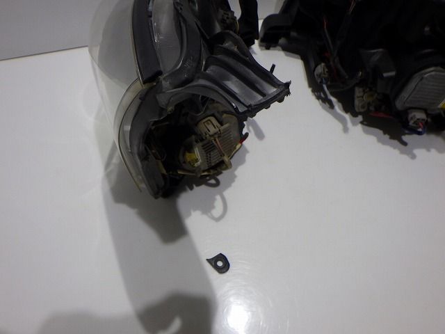 70ノア ヘッドライト左右