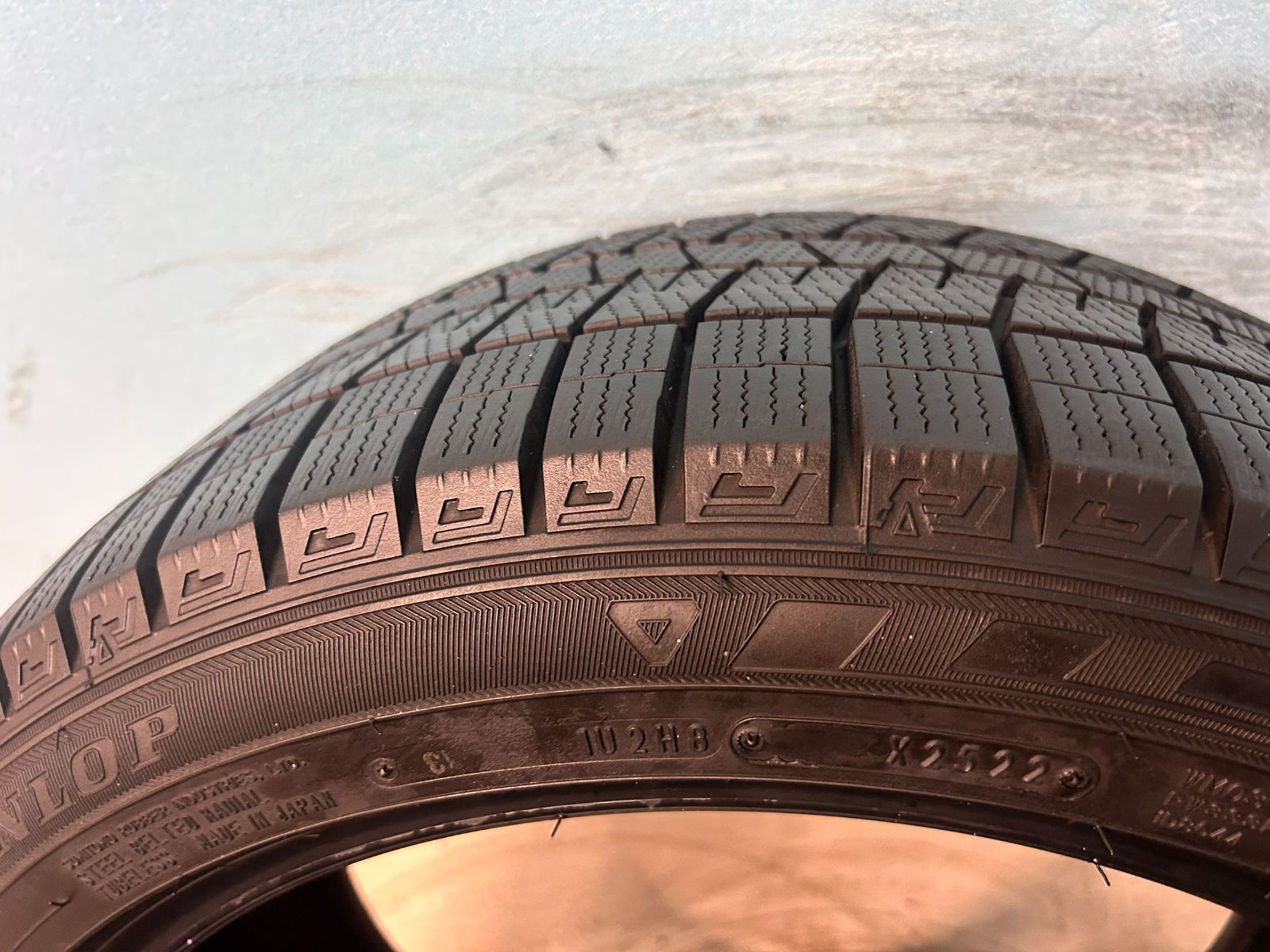 X03 スタッドレス