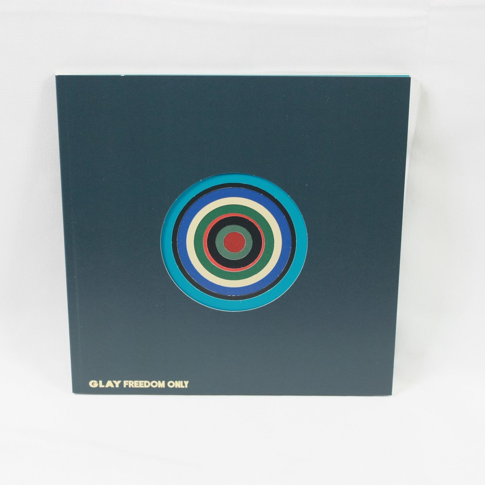 <G-DIRECT限定盤 4枚組>FREEDOM ONLY ／GLAY BLU-RAY/DVD｜GLAY公式サイト