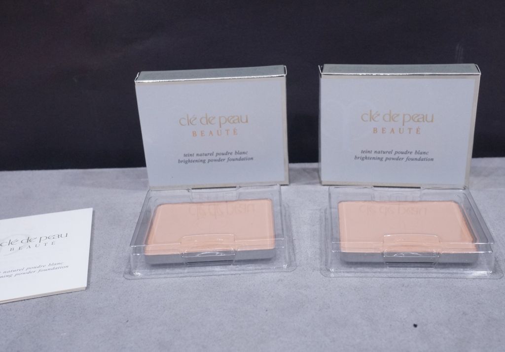 USED　クレ・ド・ポー teint naturel poudre blanc タンナチュレールプードルブラン オークル00 （レフィル