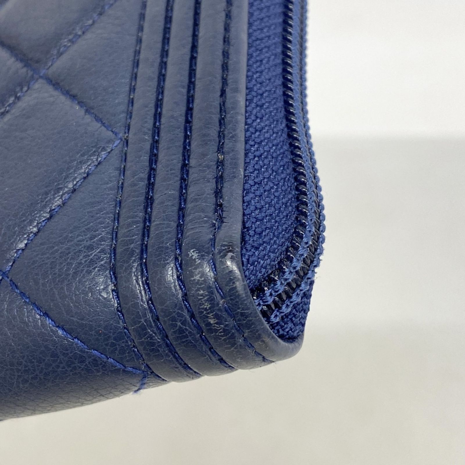 CHANEL　シャネル　ボーイシャネル　ラムスキン　ネイビー　長財布 CHANEL シャネル ボーイシャネル ラムスキン ネイビー 長財布