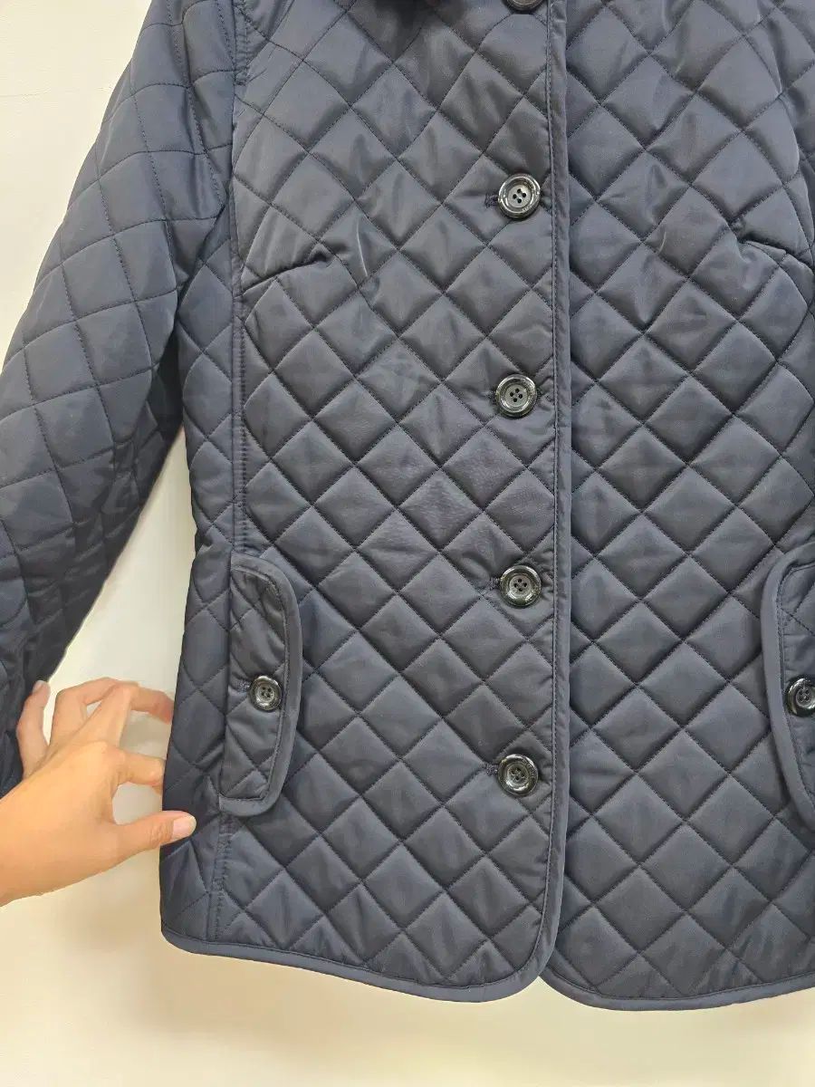 bcbg ラウンド キルティング ジャケット GULLKHAN_COM