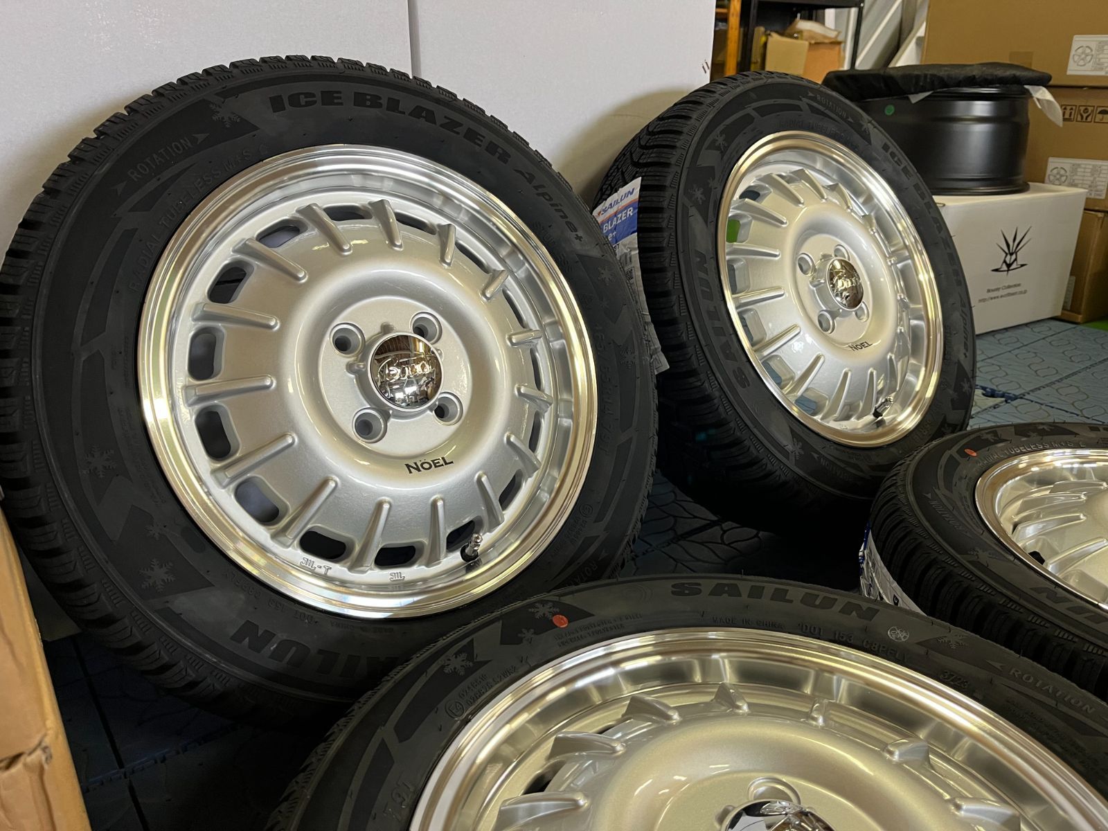 ハスラー 165/65R14 2022年バリ山スタッドレス ソリオ デリカミニ ハスラー 165/65R14 2022年バリ山スタッドレス ソリオ デリカミニ